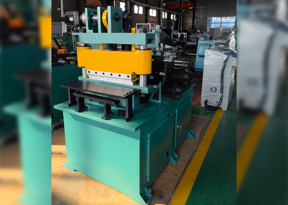 Machine automatique de découpe de noyau Machine de découpe de silicium d'acier pour fabriquer le noyau du réacteur