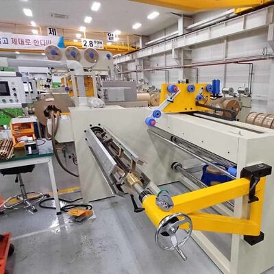 12 mois de garantie Machine à enroulement de bobine CNC avec couleur facultative pour la formation de bobine précise