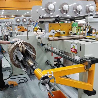 Machine de remontage automatique à bobine de 1000 mm à haute précision avec traversement de précision