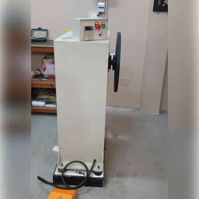 Semi-Automatic Motor Coil Winding Machine with Copper and Aluminium Wire Compatibility and Stepless Speed Regulation